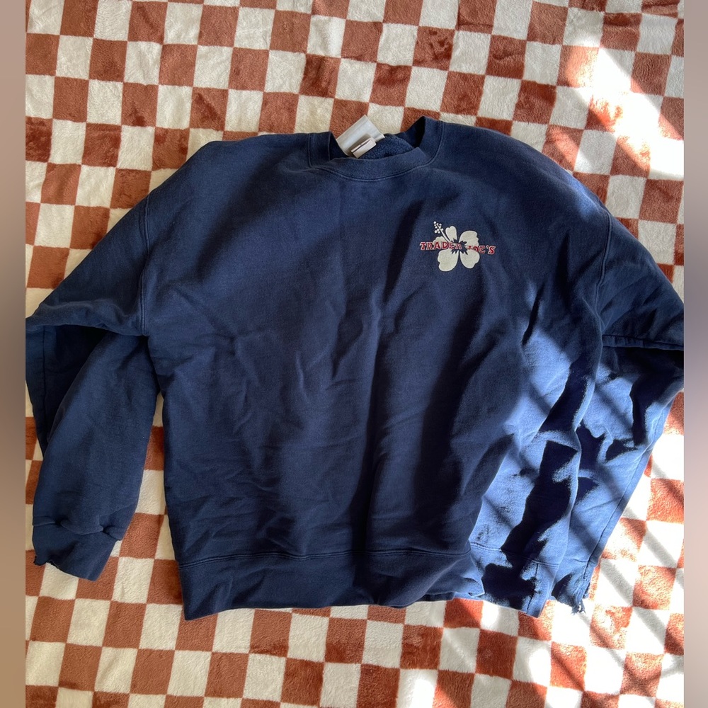 Trader Joe’s Hanes Large Pullover Sweatshirt